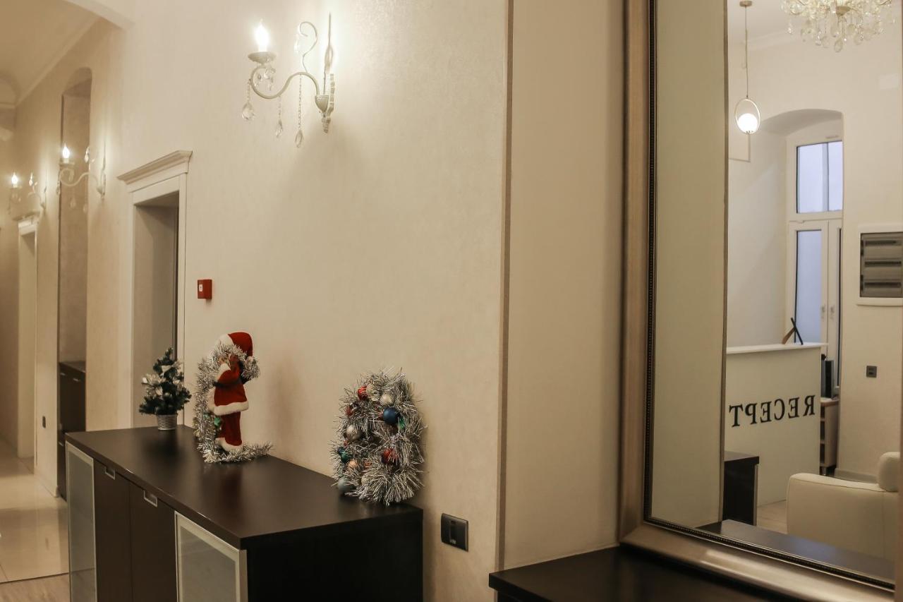 Solo Hotel On Nizami Street บากู ภายนอก รูปภาพ