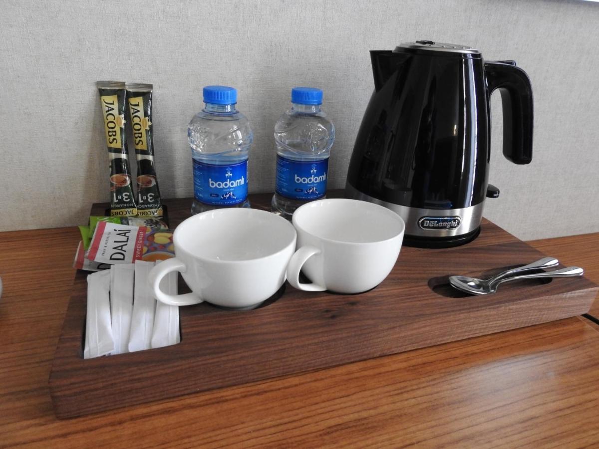 Solo Hotel On Nizami Street บากู ภายนอก รูปภาพ